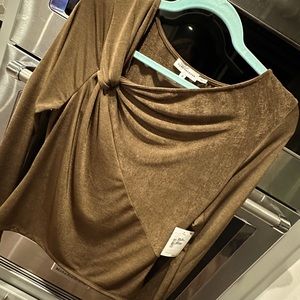 Good American Size 2 Long Sleeve Top